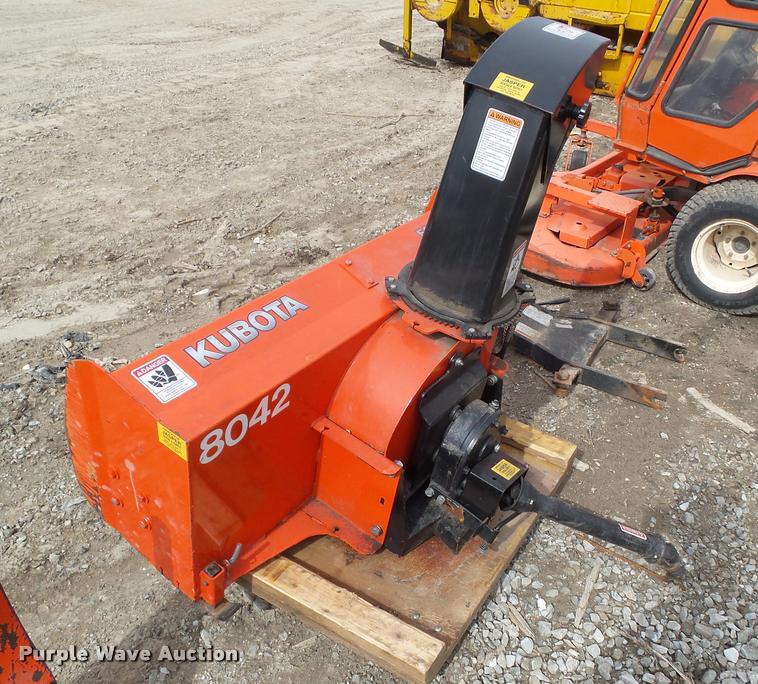 image for item CB9865 Kubota F2560 lawn mower and attachments