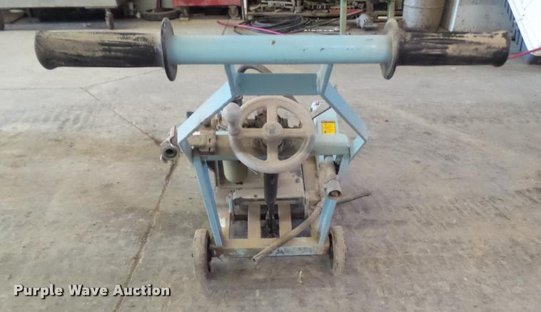 image for item CB9870 Pneumatic concrete saw