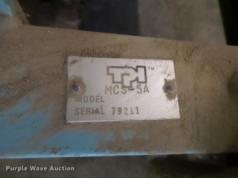 image for item CB9870 Pneumatic concrete saw