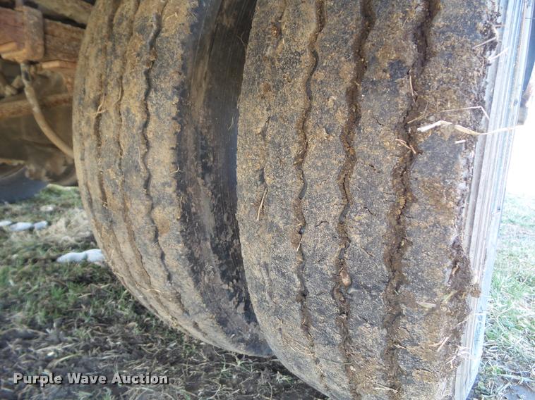 image for item CB9875 2003 Ford F450 Super Duty service truck