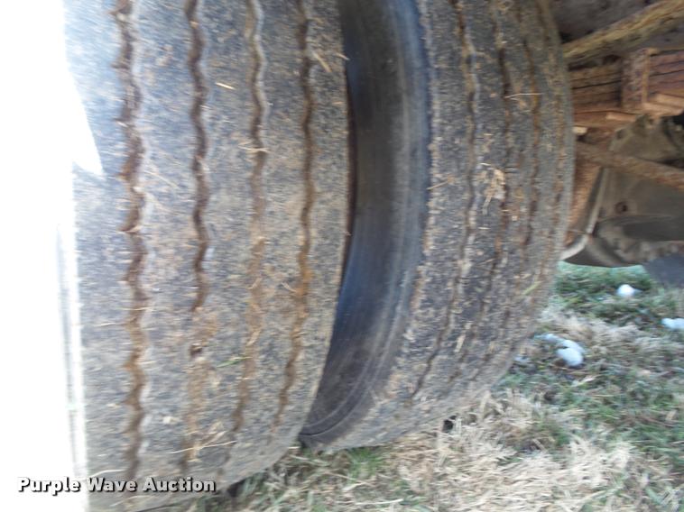 image for item CB9875 2003 Ford F450 Super Duty service truck