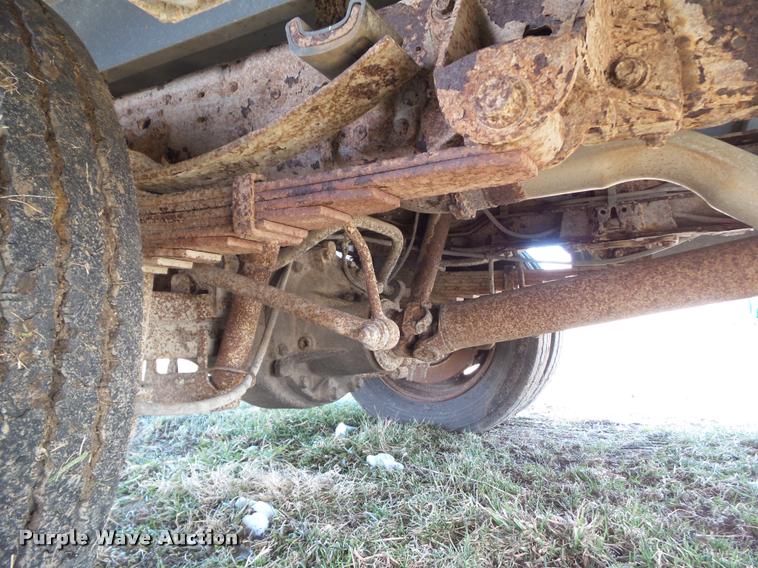 image for item CB9875 2003 Ford F450 Super Duty service truck