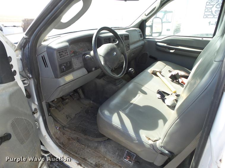 image for item CB9875 2003 Ford F450 Super Duty service truck