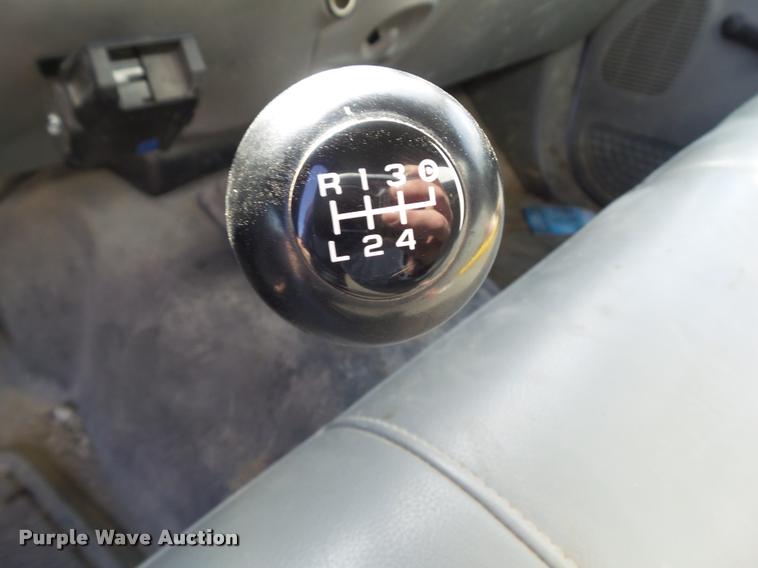 image for item CB9875 2003 Ford F450 Super Duty service truck