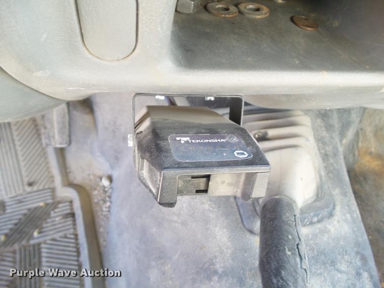 image for item CB9875 2003 Ford F450 Super Duty service truck