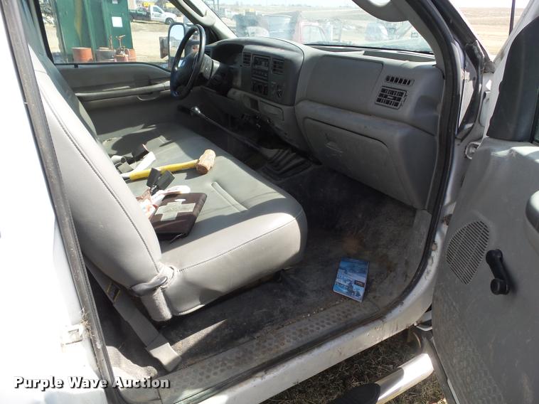 image for item CB9875 2003 Ford F450 Super Duty service truck