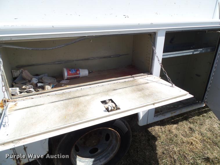 image for item CB9875 2003 Ford F450 Super Duty service truck