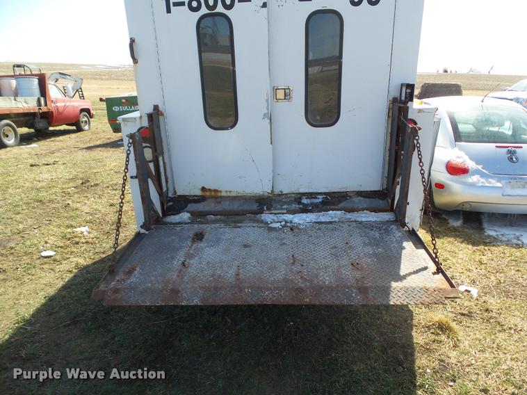 image for item CB9875 2003 Ford F450 Super Duty service truck