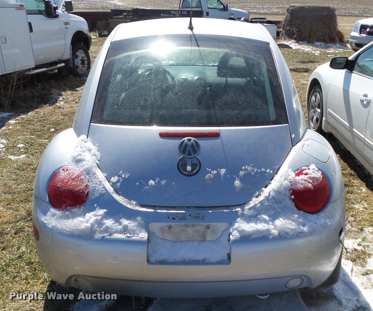 image for item CB9876 2000 Volkswagen New Beetle GLS