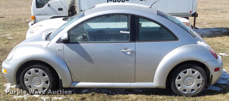 image for item CB9876 2000 Volkswagen New Beetle GLS