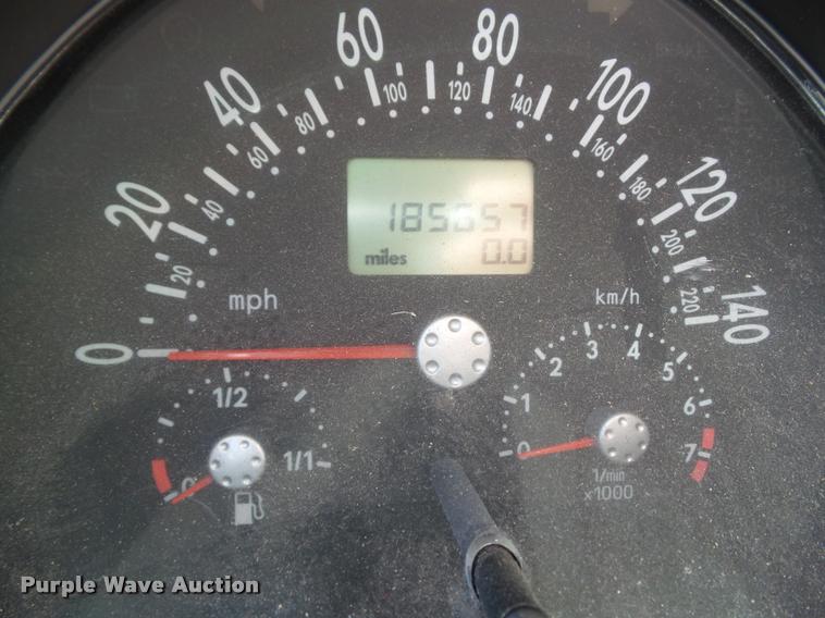 image for item CB9876 2000 Volkswagen New Beetle GLS