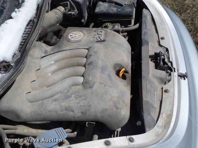 image for item CB9876 2000 Volkswagen New Beetle GLS