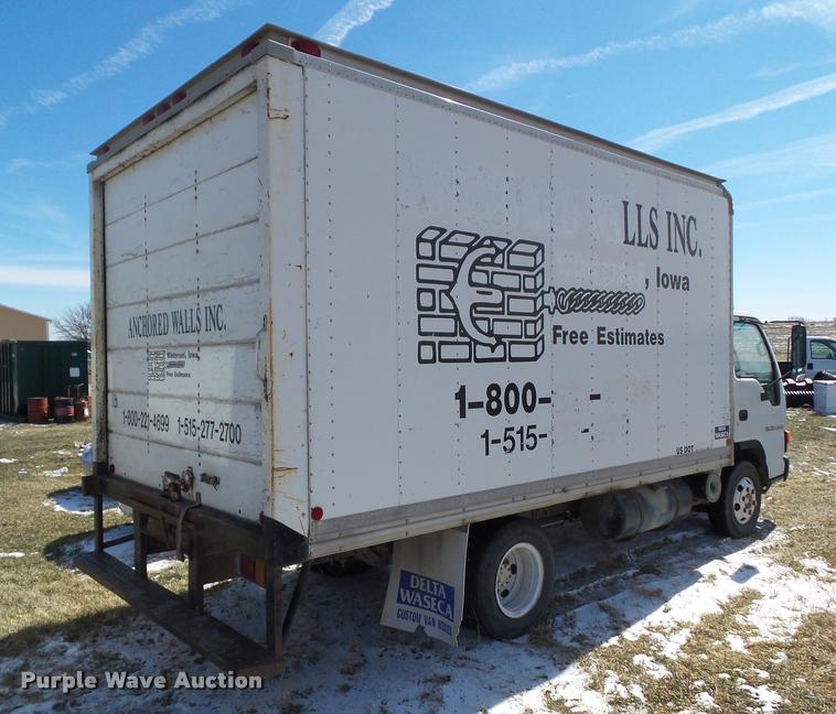 image for item CB9878 1999 Isuzu NPR box truck
