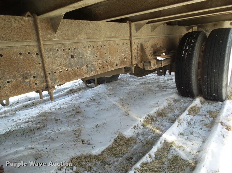 image for item CB9878 1999 Isuzu NPR box truck