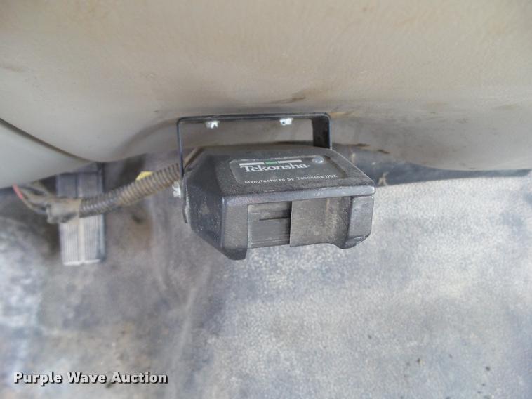 image for item CB9879 1999 Ford F450 Super Duty flatbed truck