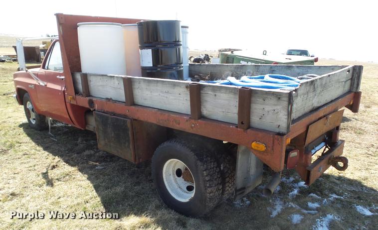 image for item CB9880 1988 GMC R3500 High Sierra flatbed pickup truck