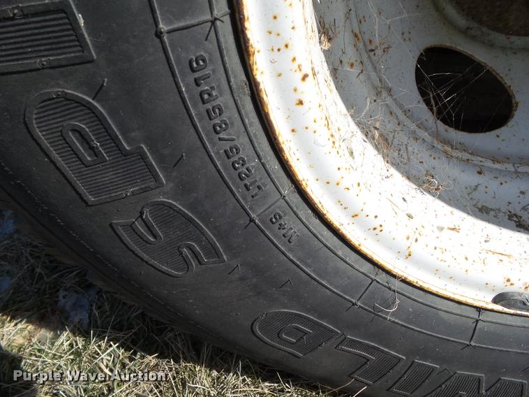 image for item CB9880 1988 GMC R3500 High Sierra flatbed pickup truck