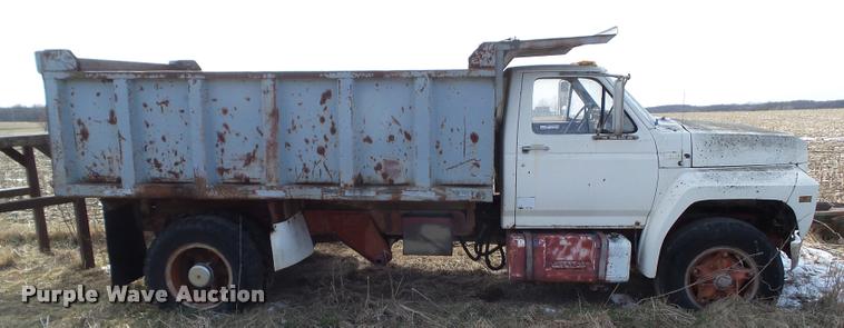 image for item CB9882 1980 Ford F708 dump truck