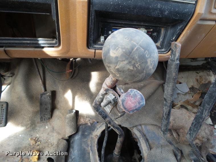 image for item CB9882 1980 Ford F708 dump truck