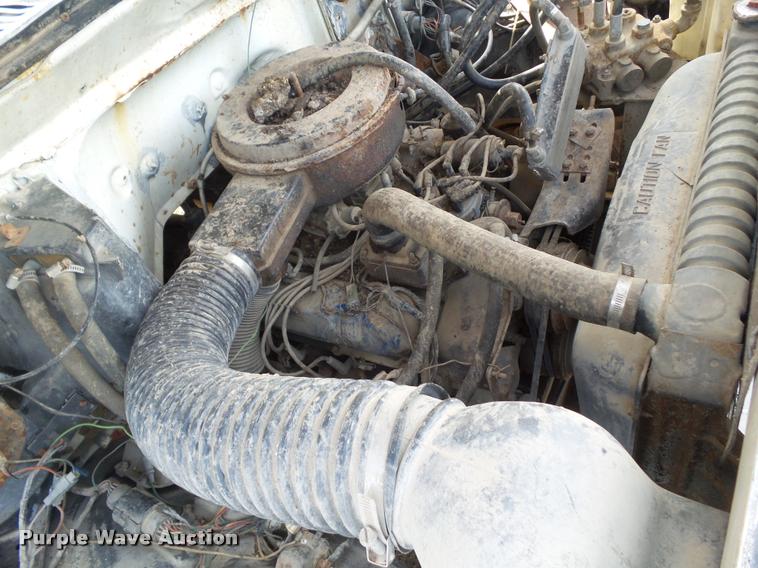 image for item CB9882 1980 Ford F708 dump truck