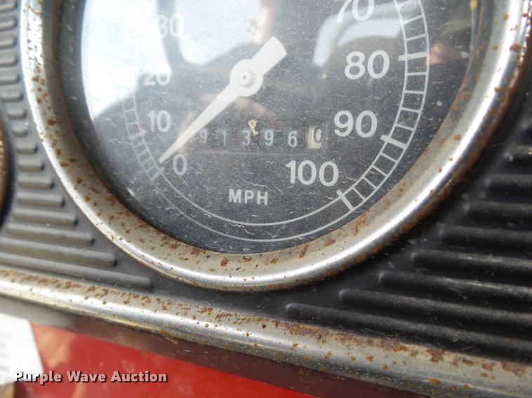 image for item CB9883 1977 Ford F700 water truck