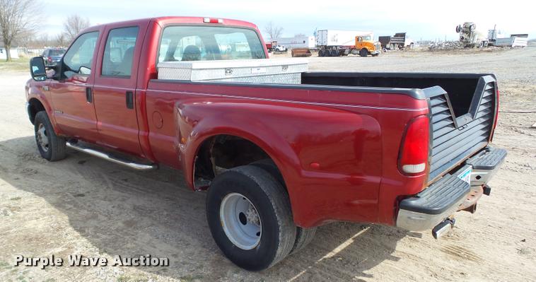image for item CB9885 2001 Ford F350 Super Duty Crew Cab pickup truck
