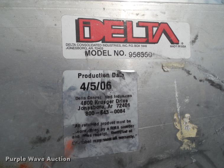 image for item CB9885 2001 Ford F350 Super Duty Crew Cab pickup truck