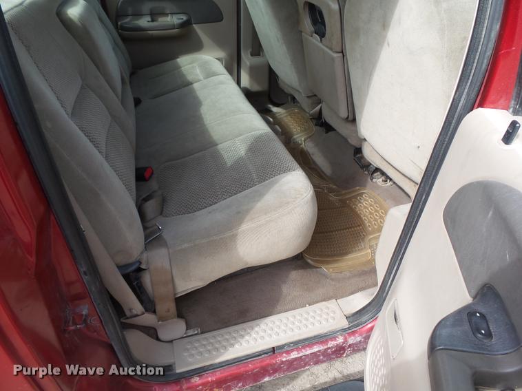 image for item CB9885 2001 Ford F350 Super Duty Crew Cab pickup truck