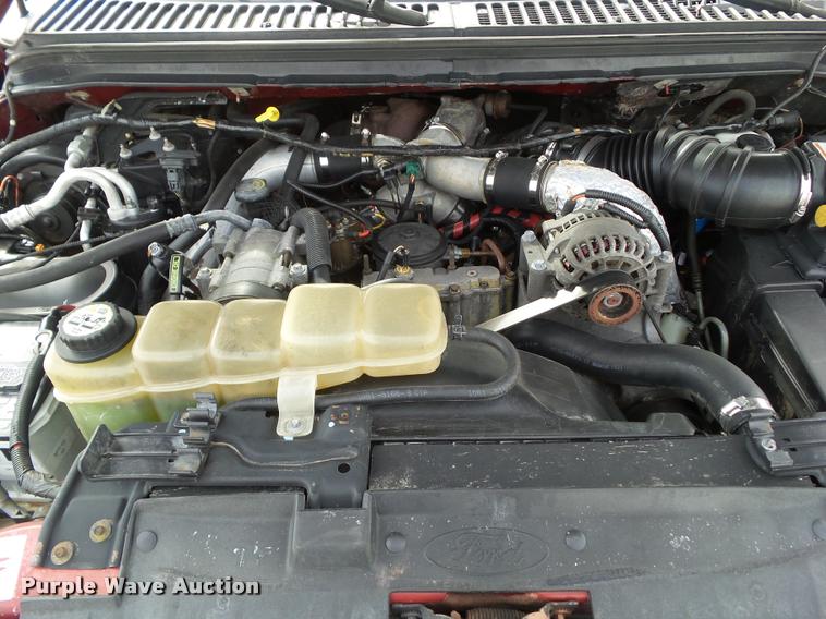 image for item CB9885 2001 Ford F350 Super Duty Crew Cab pickup truck