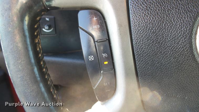 image for item DA0443 2007 Chevrolet Silverado 2500HD Crew Cab pickup truck