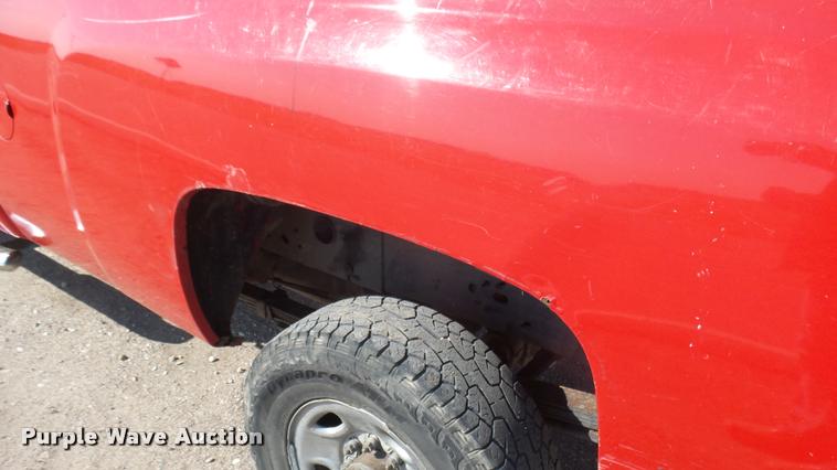 image for item DA0443 2007 Chevrolet Silverado 2500HD Crew Cab pickup truck