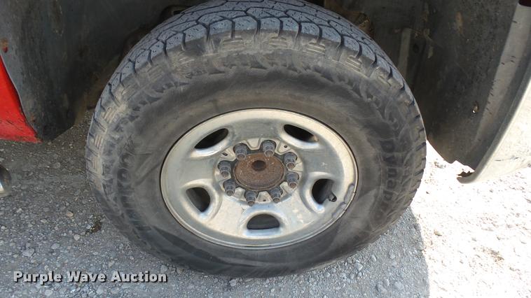 image for item DA0443 2007 Chevrolet Silverado 2500HD Crew Cab pickup truck