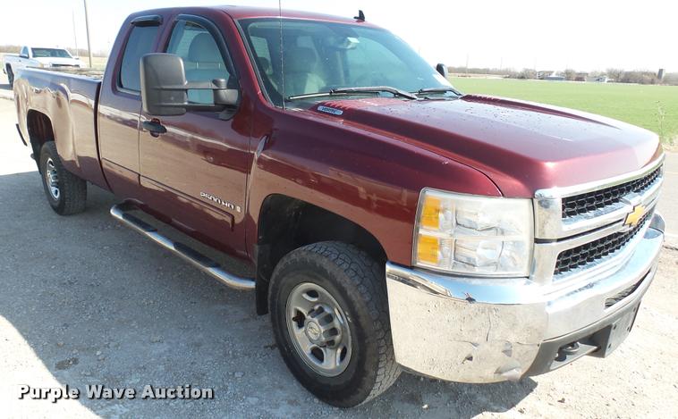 image for item DA0444 2008 Chevrolet Silverado 2500HD Ext. Cab pickup truck