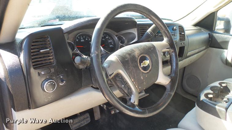 image for item DA0444 2008 Chevrolet Silverado 2500HD Ext. Cab pickup truck