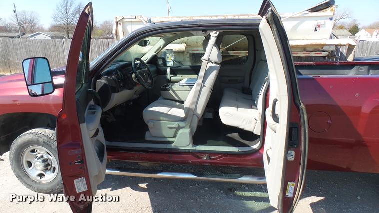 image for item DA0444 2008 Chevrolet Silverado 2500HD Ext. Cab pickup truck