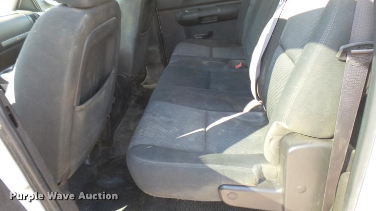 image for item DA0446 2012 Chevrolet Silverado 2500HD Crew Cab pickup truck