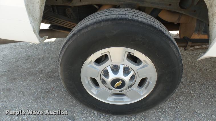 image for item DA0446 2012 Chevrolet Silverado 2500HD Crew Cab pickup truck