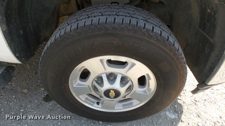 image for item DA0446 2012 Chevrolet Silverado 2500HD Crew Cab pickup truck