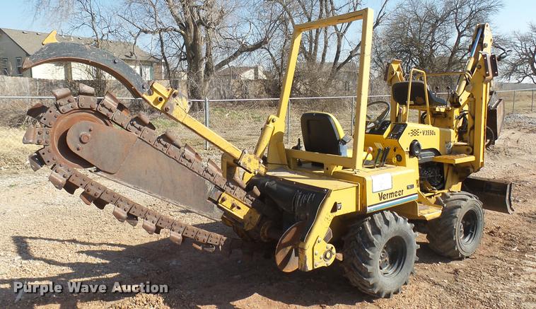 image for item DA0448 2001 Vermeer V3550A trencher