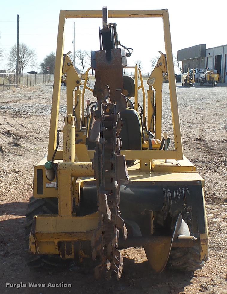 image for item DA0448 2001 Vermeer V3550A trencher