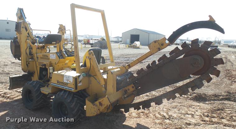 image for item DA0448 2001 Vermeer V3550A trencher