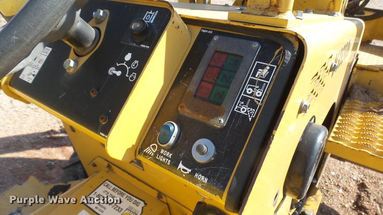 image for item DA0448 2001 Vermeer V3550A trencher