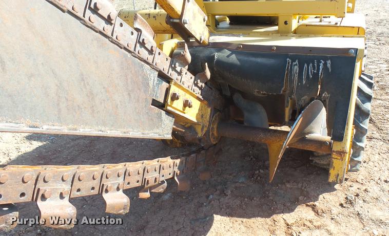 image for item DA0448 2001 Vermeer V3550A trencher