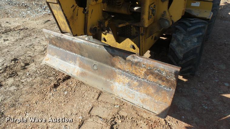image for item DA0448 2001 Vermeer V3550A trencher