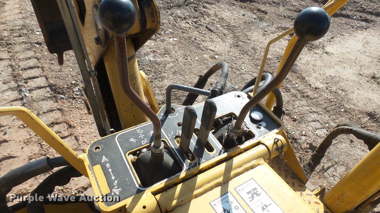image for item DA0448 2001 Vermeer V3550A trencher