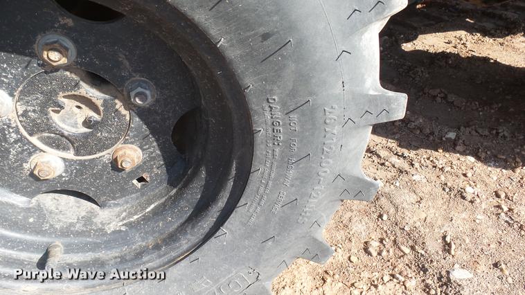 image for item DA0448 2001 Vermeer V3550A trencher