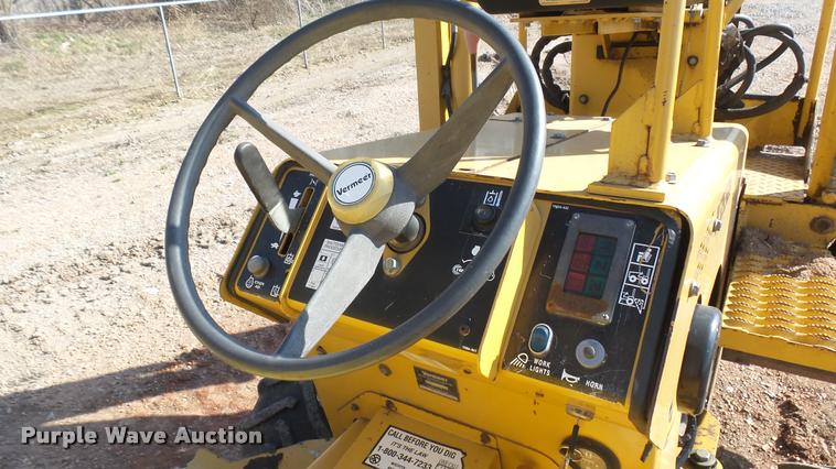 image for item DA0448 2001 Vermeer V3550A trencher