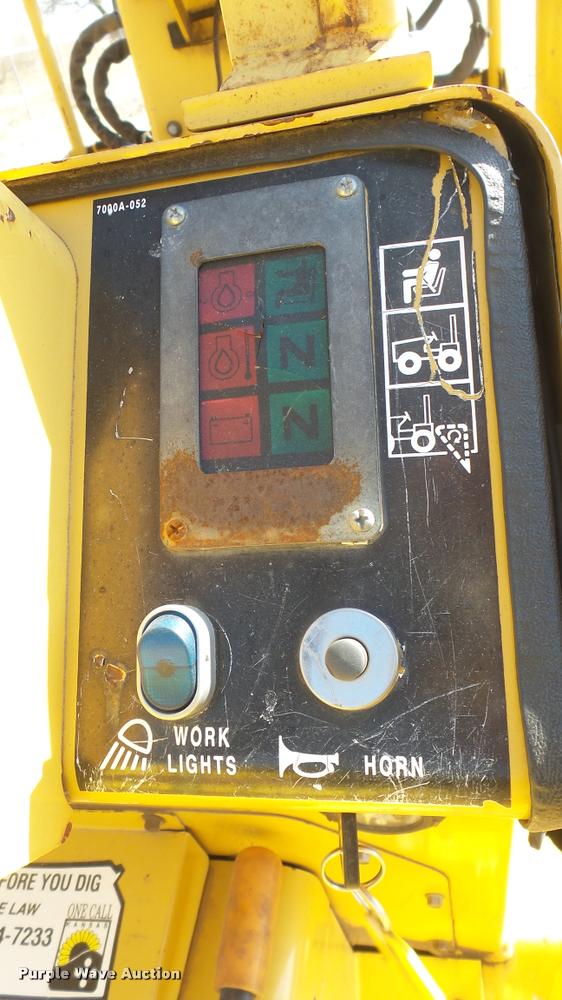 image for item DA0448 2001 Vermeer V3550A trencher