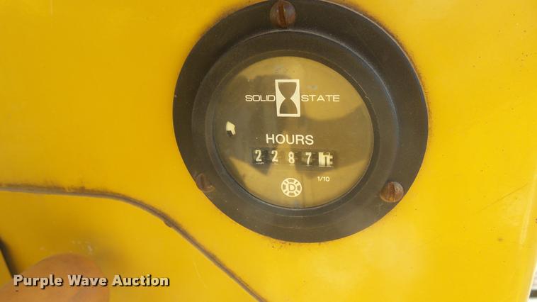 image for item DA0448 2001 Vermeer V3550A trencher