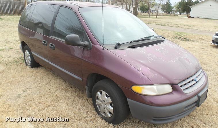 image for item DA0454 1999 Plymouth Voyager van